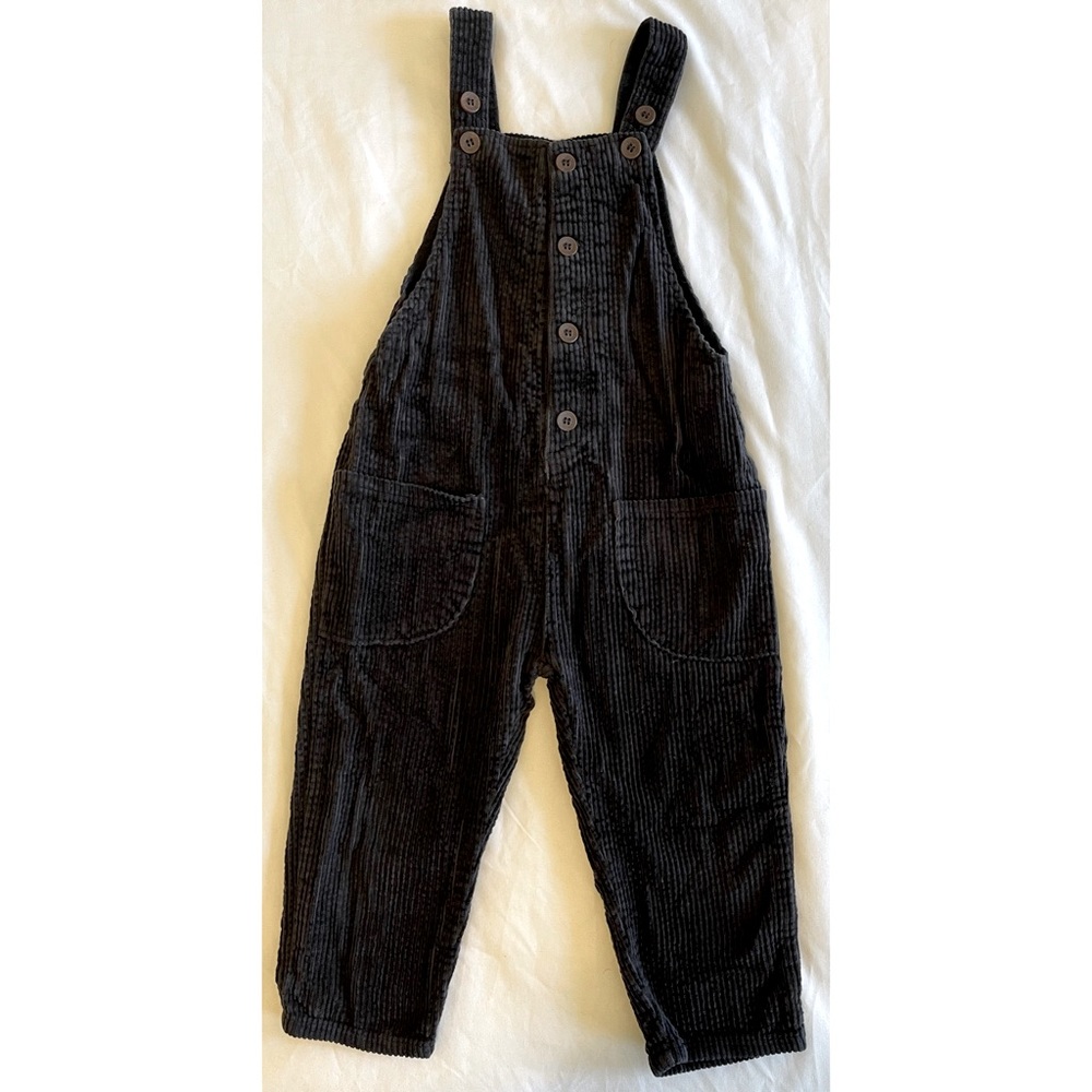 Toddler girl size 3-4 years Zara black corduroy overalls